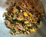 Foto langkah ke 3 dari resep Nasi Goreng Bayam.