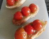 Foto del paso 7 de la receta: Tosta de melva y tosta de cherrys asados