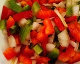 Foto del paso 2 de la receta Bonito del norte con picadillo de pimientos 🐟🫑🧅