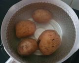 Foto langkah ke 1 dari resep 53. Creamy Mashed Potato.