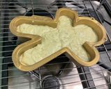 Une image de l'étape 12 de Gâteau bonhomme à la pistache et noix de cajou.