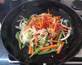 Foto del paso 5 de la receta: Wok de mar (chow mein)