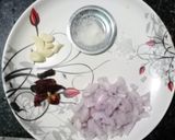 A picture of step 1 of உள்ளி கார தோசை.