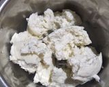 A picture of step 5 of Homemade cheese cream recipe.