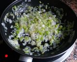 Foto del paso 3 de la receta Merluza con bechamel de puerros