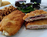 Foto del paso 6 de la receta: Libritos de lomo empanados rellenos de jamón york y queso