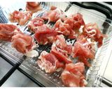 รูปขั้นตอนการทำที่ 1 ของ หมูชาบูผัดผักรวม