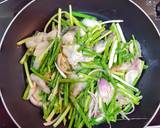 Pajeon (spring onion pancakes) recipe step 3 photo