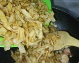 Foto langkah ke 6 dari resep Pad Thai.
