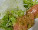 Foto del paso 1 de la receta: Sándwich🥪de pollo🍗y vegetales frescos🥙🌯🥗