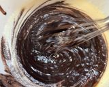 Foto langkah ke 3 dari resep Fudgy Brownies.