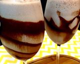 A picture of step 1 of The Merlion Chocolate Shake.