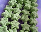 Foto langkah ke 5 dari resep Sagon kering pandan (pakai wajan, takaran sendok).