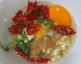 Foto langkah ke 2 dari resep Telur Dadar Khas Vietnam.