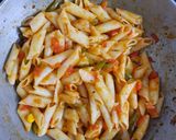 A picture of step 4 of Veggie penne pasta.