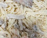 Foto del paso 7 de la receta: Espaguetis a mi manera Y (con gambas y lomo)