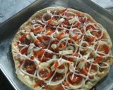 Foto langkah ke 7 dari resep 2 pizza sosis 24cm.