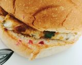 A picture of step 5 of Omelette Burger 🍔🍔.