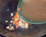 Foto langkah ke 3 dari resep Telur ceplok kuah Asam.