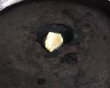 A picture of step 3 of Vada pav bruschetta.