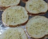 A picture of step 5 of Homemade Cheesy Texas Toast.