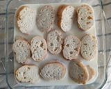 Foto del paso 1 de la receta: Pastel salado de pan duro