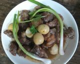 Hình bước làm 2 của món Thịt heo kho trứng cút