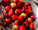 स्ट्रॉबेरी श्रीखंड Strawberry Shrikhand रेसिपी चरण 1 फोटो