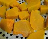 Foto langkah ke 1 dari resep Bola-Bola Labu Kuning Keju.