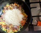 Foto del paso 2 de la receta: Guiso de arroz, arvejas y jamón crudo 👨‍🍳👨‍🍳