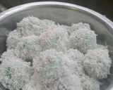 Foto langkah ke 6 dari resep Kue Klepon Ketan Gula Merah.