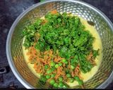 A picture of step 4 of Moong Dal Mix Veg Idli.