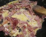 A picture of step 2 of Linguine allo speck.