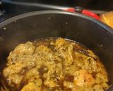 A picture of step 4 of Chicken curry.