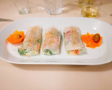 Foto del paso 6 de la receta: Obleas de arroz rellenas de atún, berberechos, verduras y mayonesa de piparras