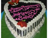 Foto langkah ke 5 dari resep Love Cake Anniversary/Birthday.