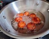 A picture of step 4 of Magic with stuffed gol gappe - Fusion of North Indian Gol gappe and South Indian Dosa batter.