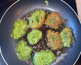 Une image de l'étape 4 de Buñuelos de verduras (farçous aveyronnais, centre de la France).