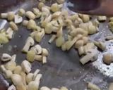 Foto del paso 2 de la receta: Espaguetis a la Florentina con champiñones y Langostinos