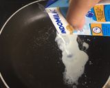 Foto langkah ke 2 dari resep Mashed Potatoes with Creamy Sauce.
