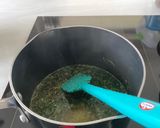 A picture of step 2 of Instant pawa khichi.