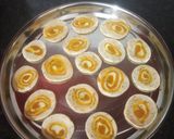 मैदे और बेसन की मठरी (Maida aur besan ki mathri recipe in hindi) रेसिपी चरण 6 फोटो
