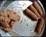 A picture of step 4 of Rajma walnut cigar.