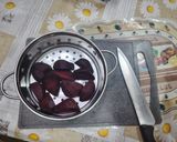 Foto del paso 1 de la receta: Fideos de remolacha con guarnición