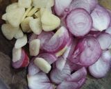 Foto langkah ke 1 dari resep Sayur Tempe Berkuah Kecap.