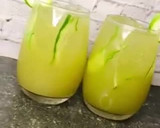 A picture of step 4 of Cucumber Drink.