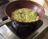 A picture of step 3 of Tandori besan wali roti/besan wala paratha.