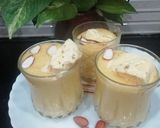 A picture of step 4 of Easy Fruit Smoothie.