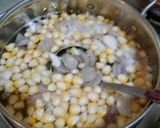 Foto langkah ke 2 dari resep 992. Sup Jagung Manis Bakso.