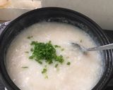 Hình bước làm 2 của món Cháo cá hồi khoai môn cho bé